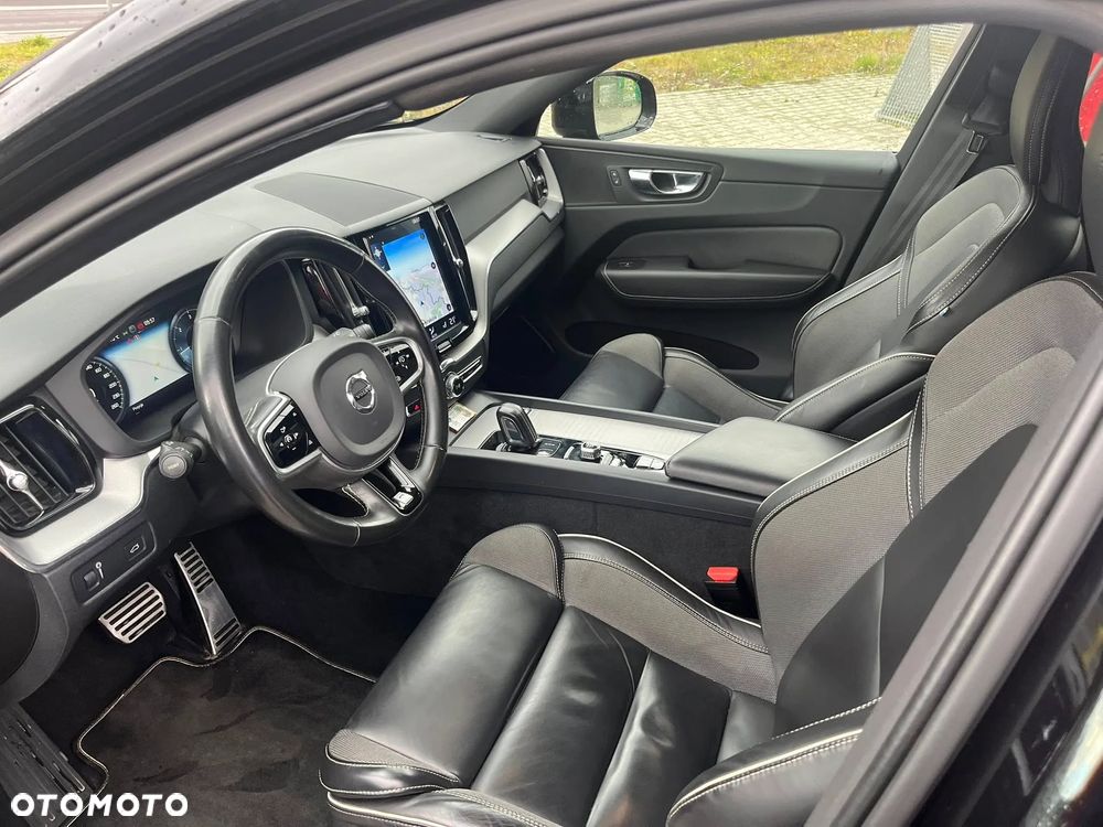 Volvo XC 60 D4 AWD Geartronic RDesign - 29