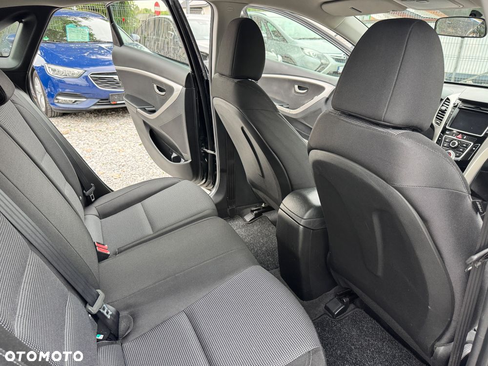 Hyundai i30 - 24