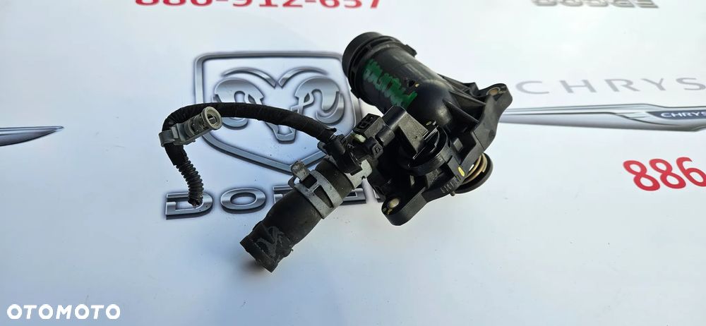 Chrysler Pacifica 2016- 3.6 V6 obudowa termostatu termostat 68217305AE - 5