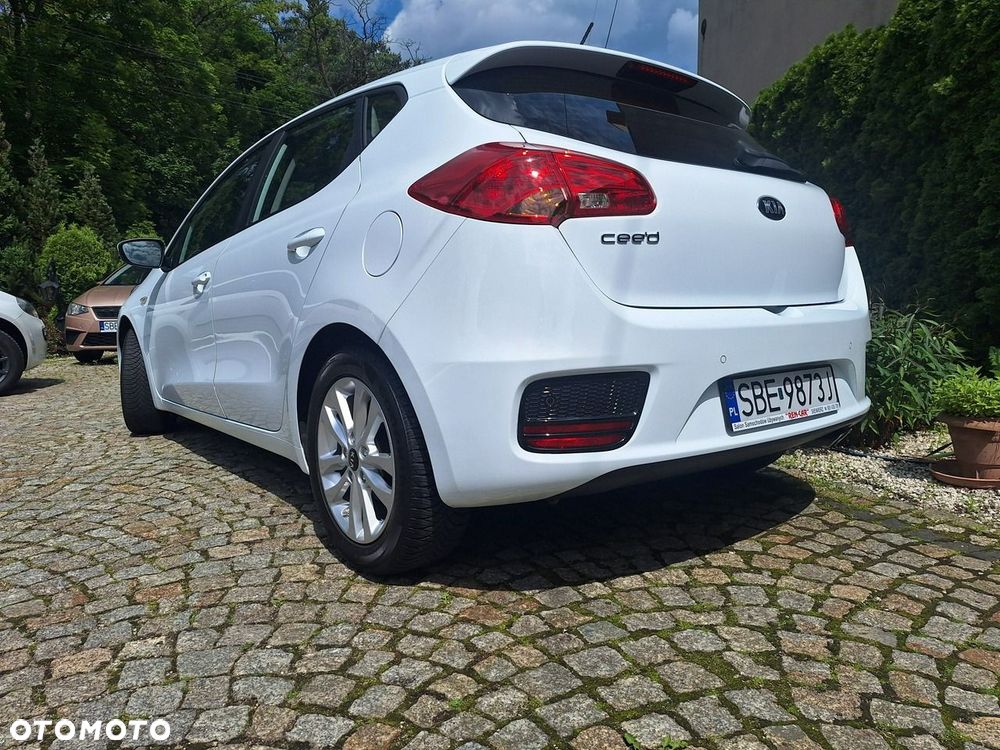 Kia Ceed - 30