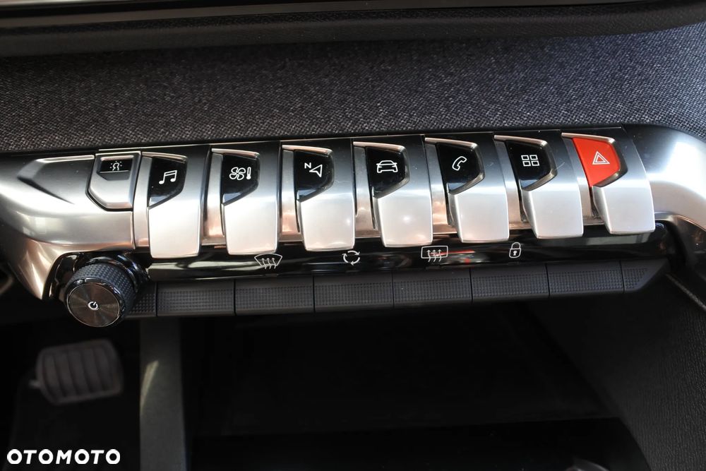 Peugeot 5008 PureTech 130 EAT8 Stop & Start Allure Pack - 16