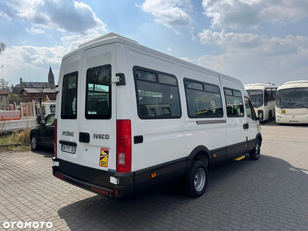 Irisbus Iveco Daily Klima Tylko 157 tyś km z Wojska Francuskiego 17 Osobowy - 6