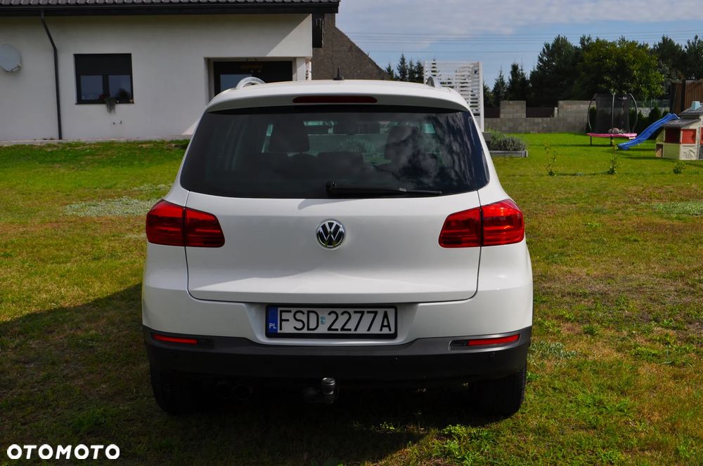 Volkswagen Tiguan 2.0 TDI DPF BlueMotion Technology Exclusive - 8