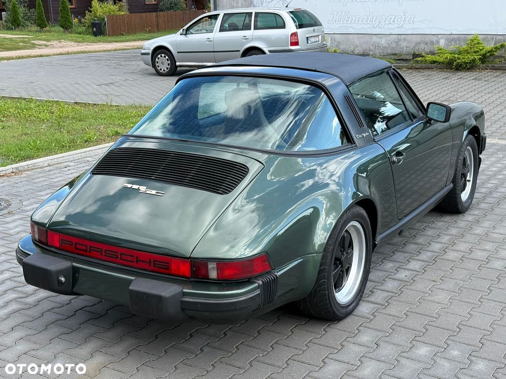 Porsche 911 - 9