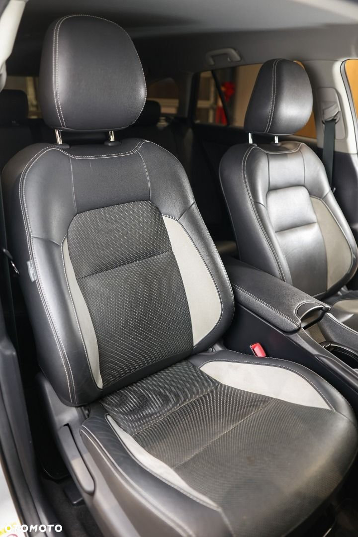 Toyota Avensis - 18