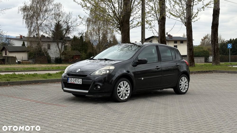 Renault Clio 1.2 16V 75 Expression - 8