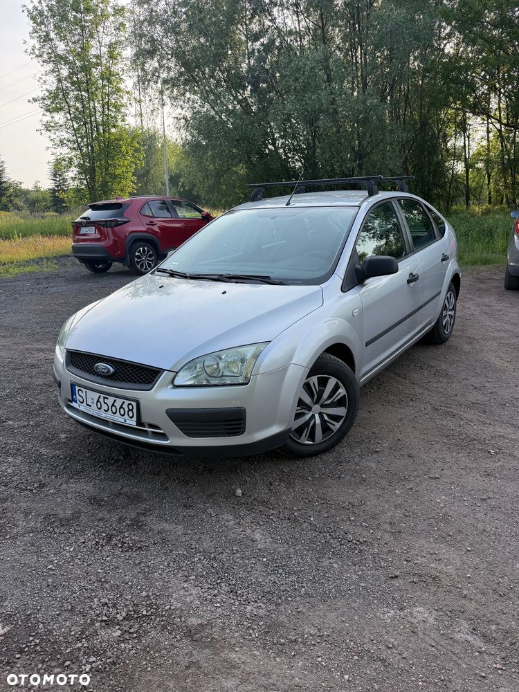 Ford Focus 1.4 Ambiente - 1