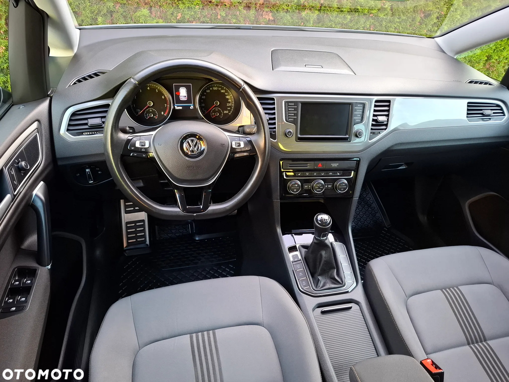 Volkswagen Golf Sportsvan - 18