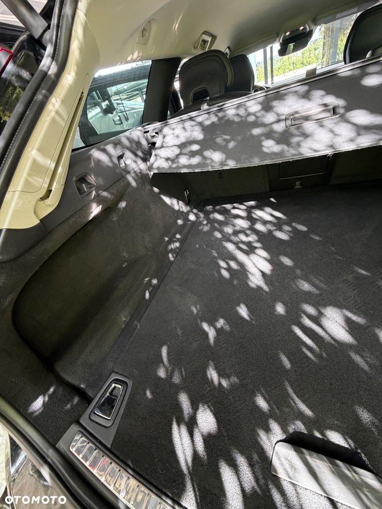 Volvo V90 D4 Momentum Pro - 24