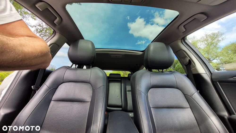 Toyota Avensis 2.0 D-4D Premium - 20