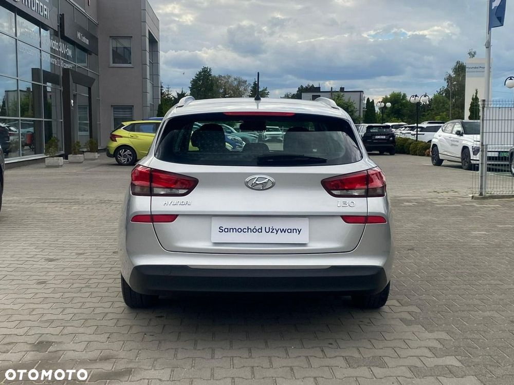Hyundai i30 1.4 Classic + - 7
