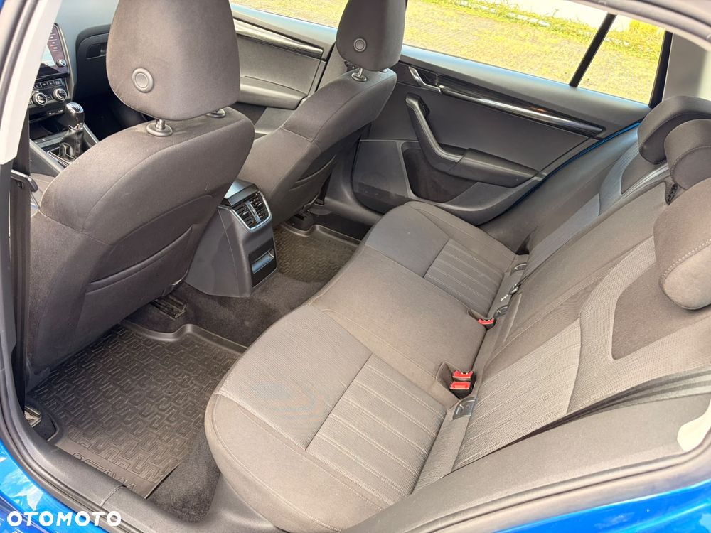 Skoda Octavia 1.5 TSI ACT Style - 10