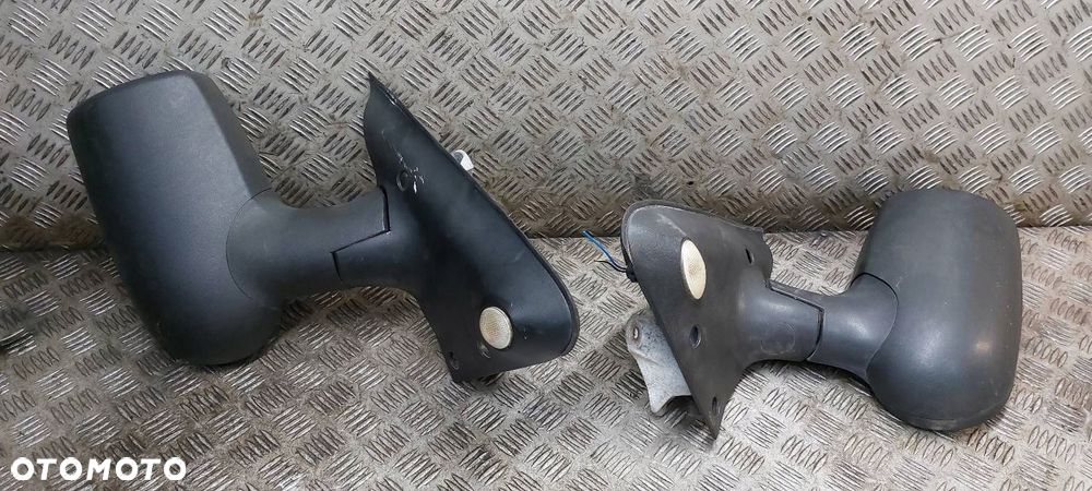 LUSTERKO LEWE + PRAWE FORD TRANSIT V DOKA - 1