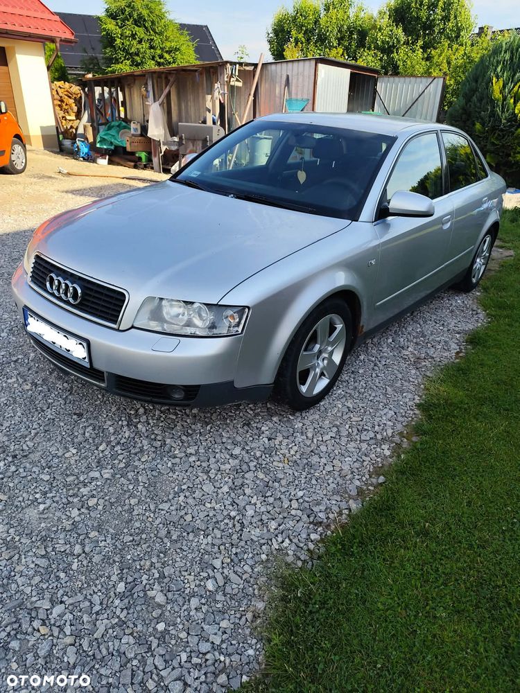 Audi A4 Avant - 4