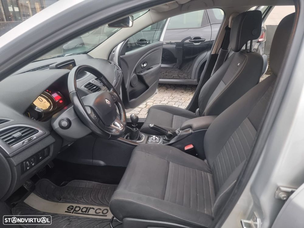 Renault Mégane Sport Tourer 1.5 dCi Confort SS - 11