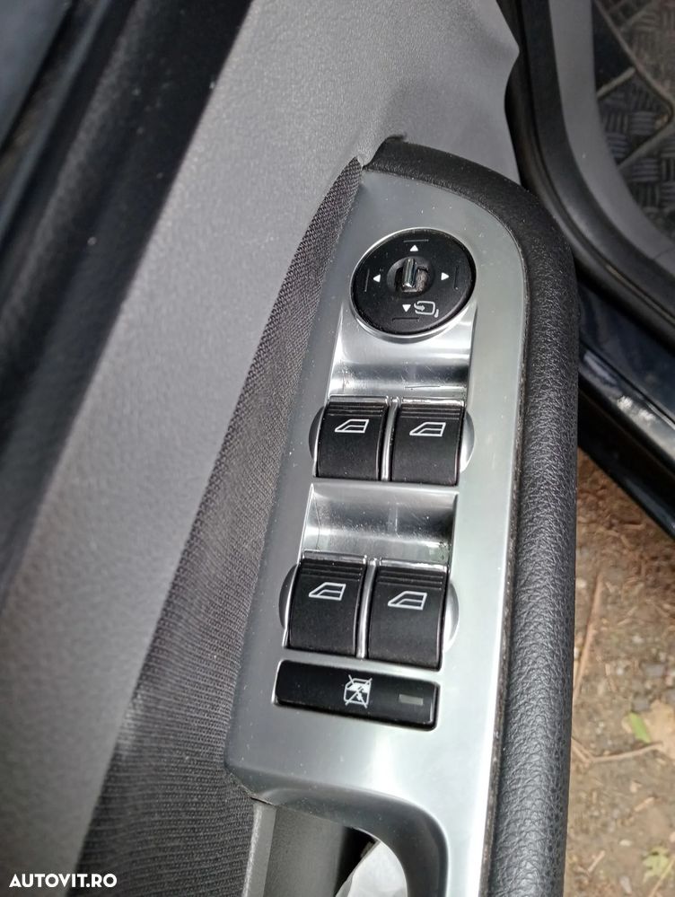 Ford Focus 1.6 TDCi Trend - 5