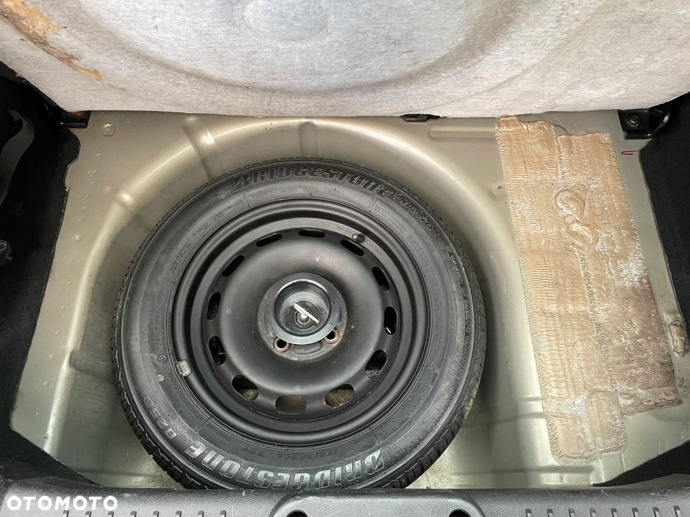 Ford Fiesta 1.25 Trend - 24