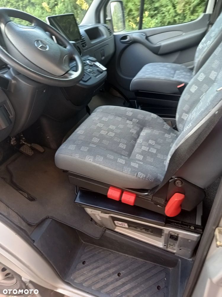 Mercedes-Benz Sprinter - 6