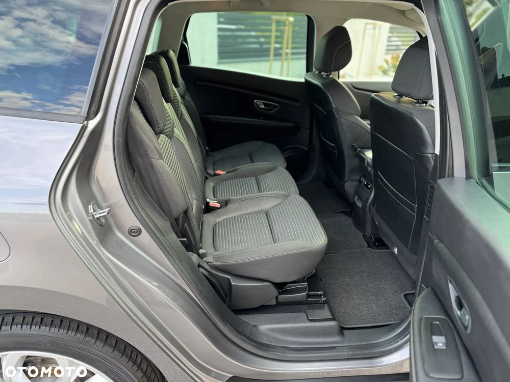Renault Scenic - 32