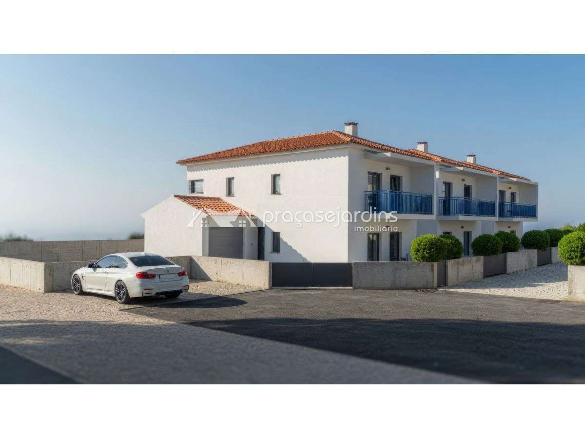 Moradia T3+1 em Construção com Piso Radiante e Jardim Perto de Leiria - Grande imagem: 2/8