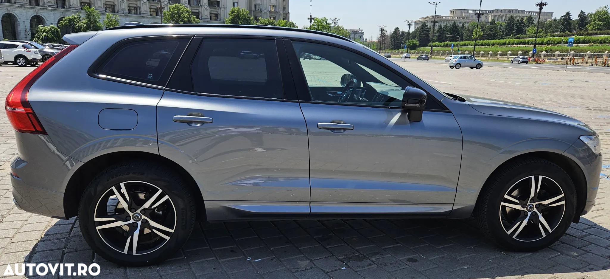 Volvo XC 60 D4 R-Design - 6
