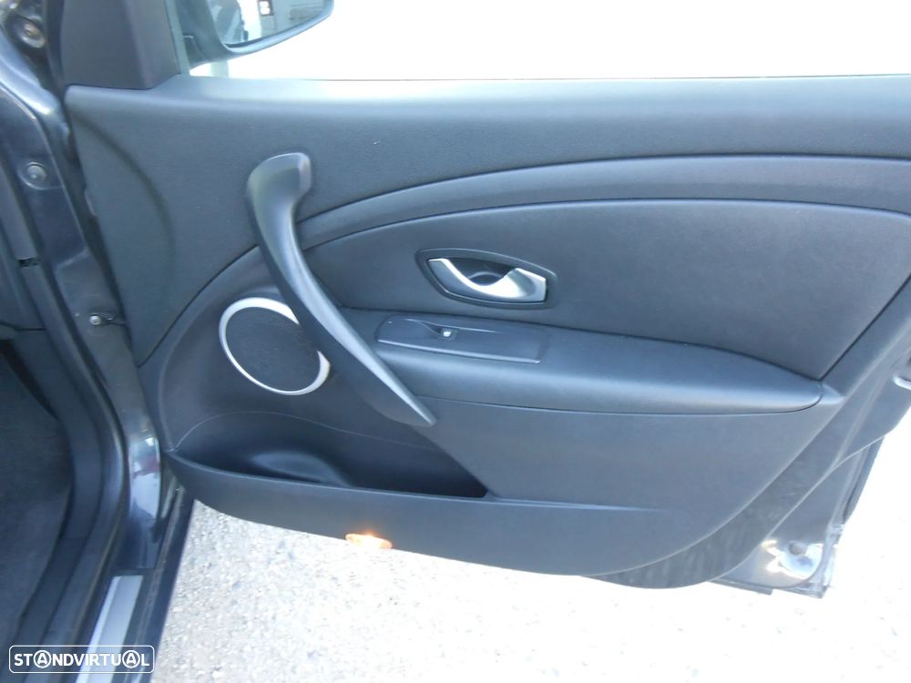 Renault Mégane 1.5 dCi Dynamique S - 26