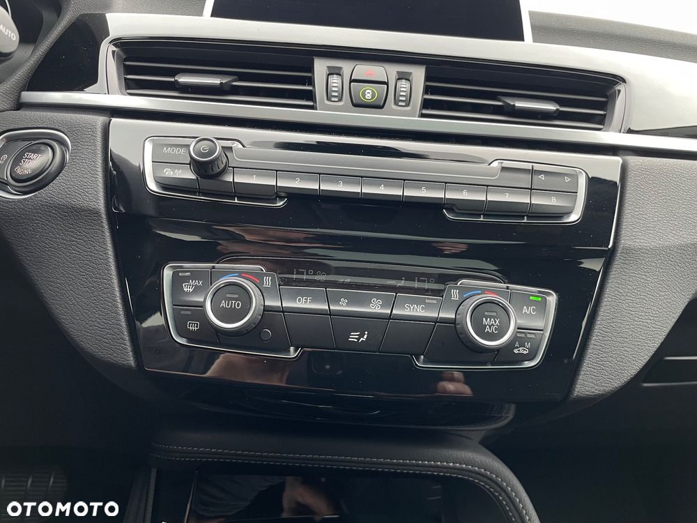 BMW X1 sDrive18i Sport Line - 25