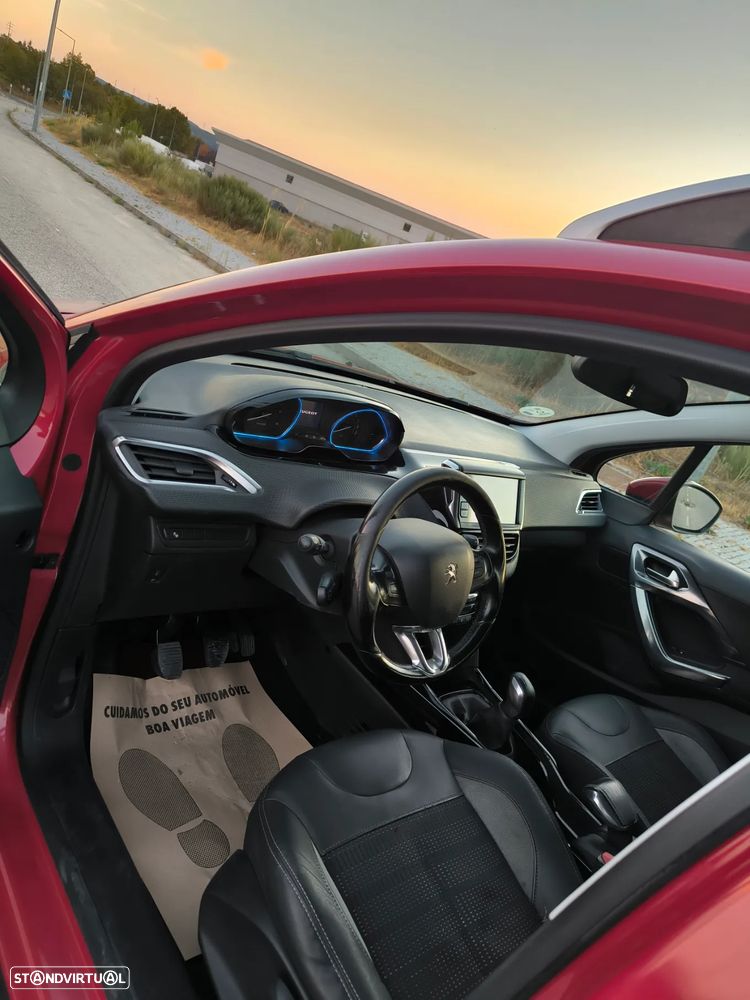 Peugeot 2008 1.6 BlueHDi Allure - 7