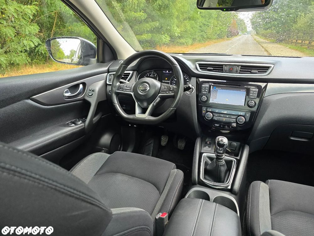 Nissan Qashqai 1.3 DIG-T TEKNA - 6