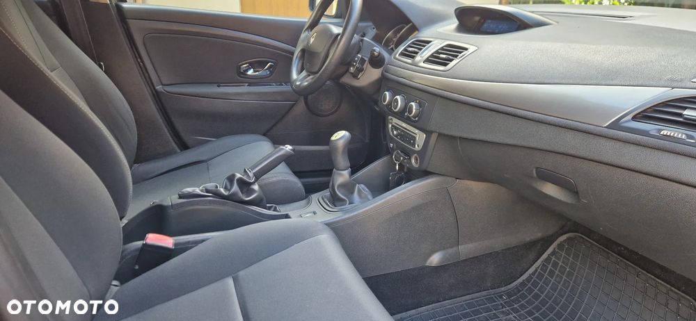 Renault Megane - 25