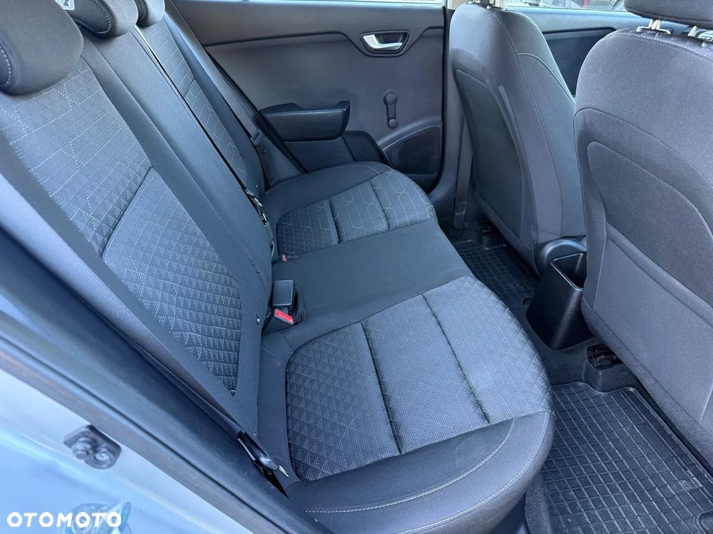 Kia Rio 1.2 M - 23