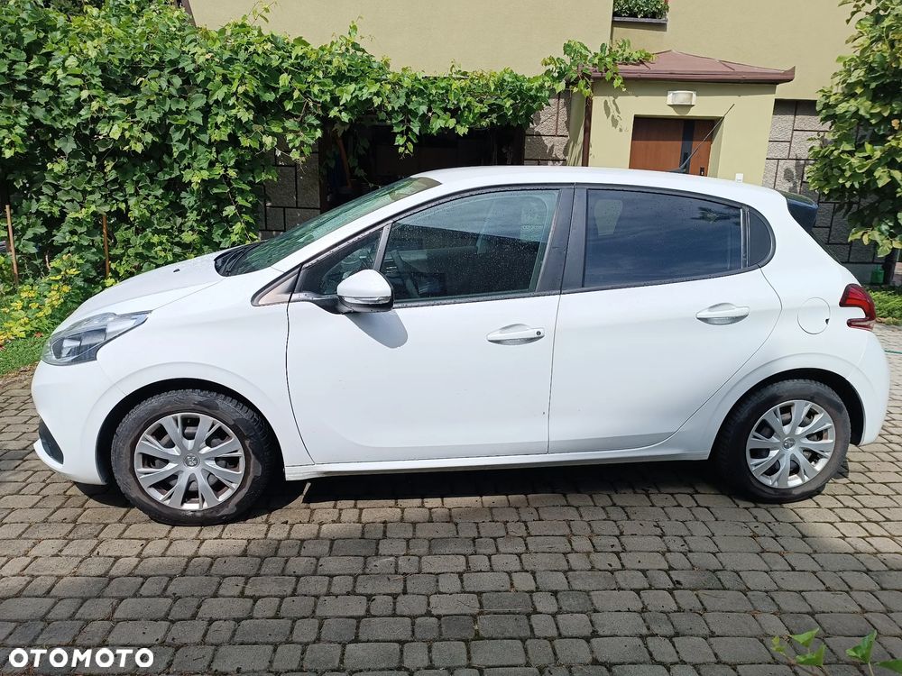 Peugeot 208 - 7