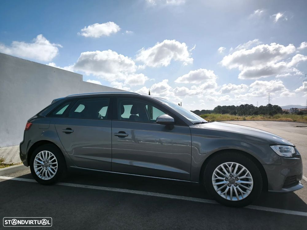 Audi A3 Sportback 1.6 TDI - 4