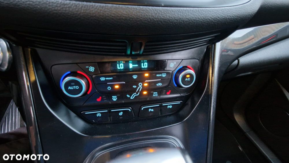 Ford Grand C-MAX - 16
