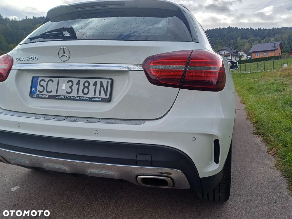 Mercedes-Benz GLA 250 AMG Line - 24