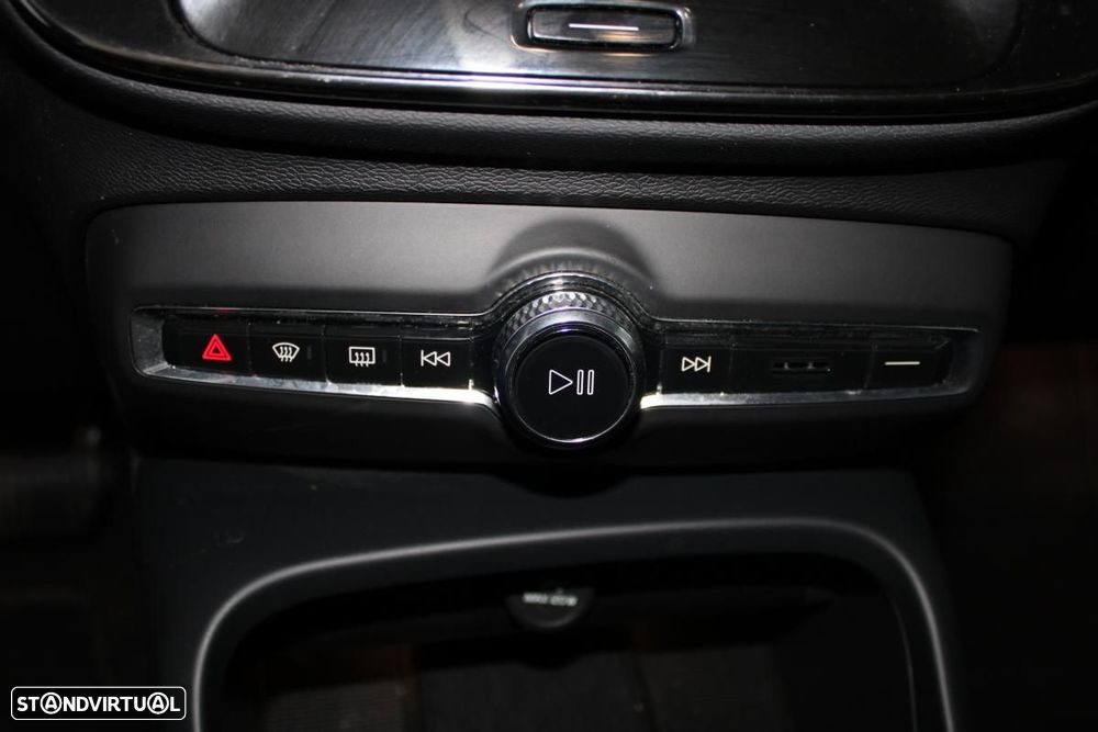 Volvo C40 Recharge 82 kWh Twin Motor Plus - 22