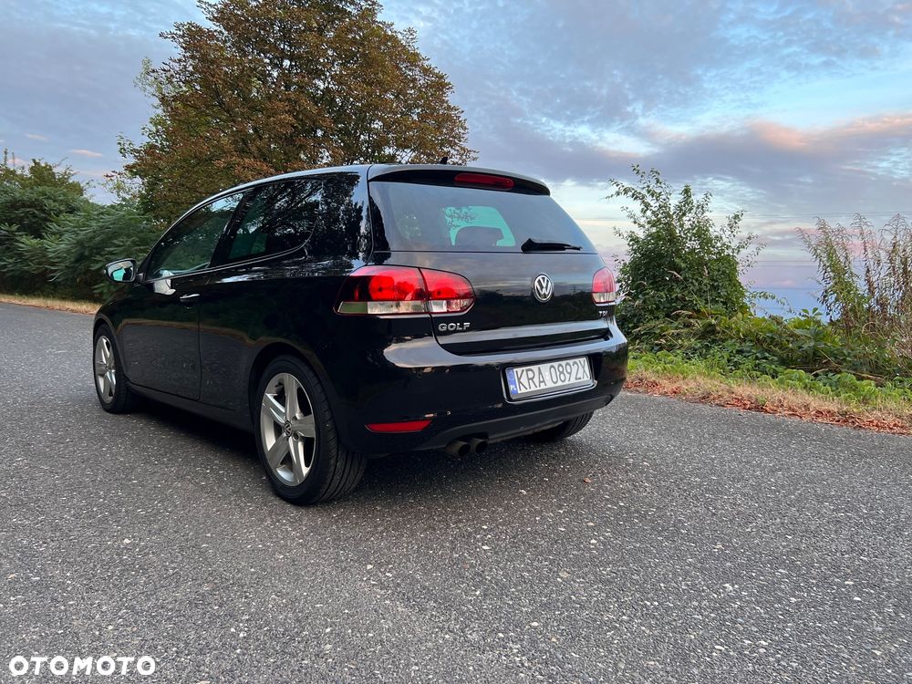 Volkswagen Golf 2.0 TDI DPF Highline - 5