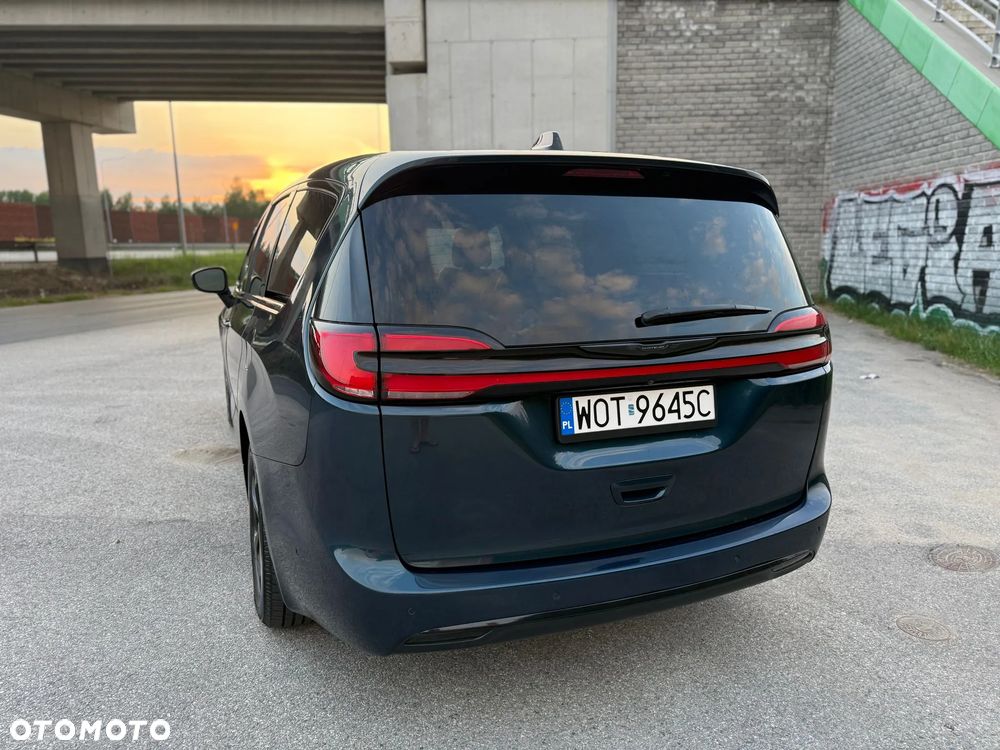 Chrysler Pacifica - 3