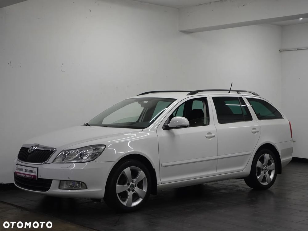 Skoda Octavia 1.6 TDI DPF Elegance - 4