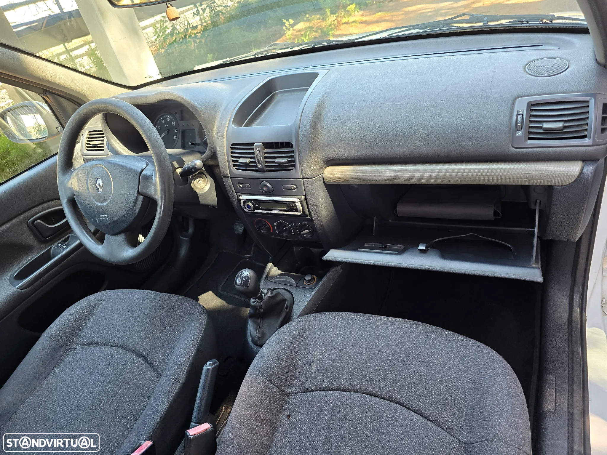 Renault Clio DCI Van - 21
