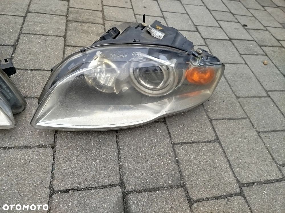Audi A4 B7 lampa komplet lamp Xenon - 2