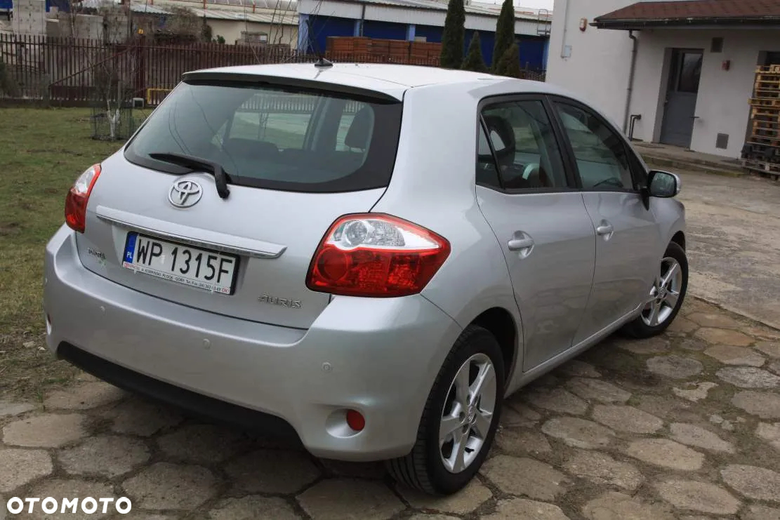 Toyota Auris 1.4 D-4D 2010 - 2