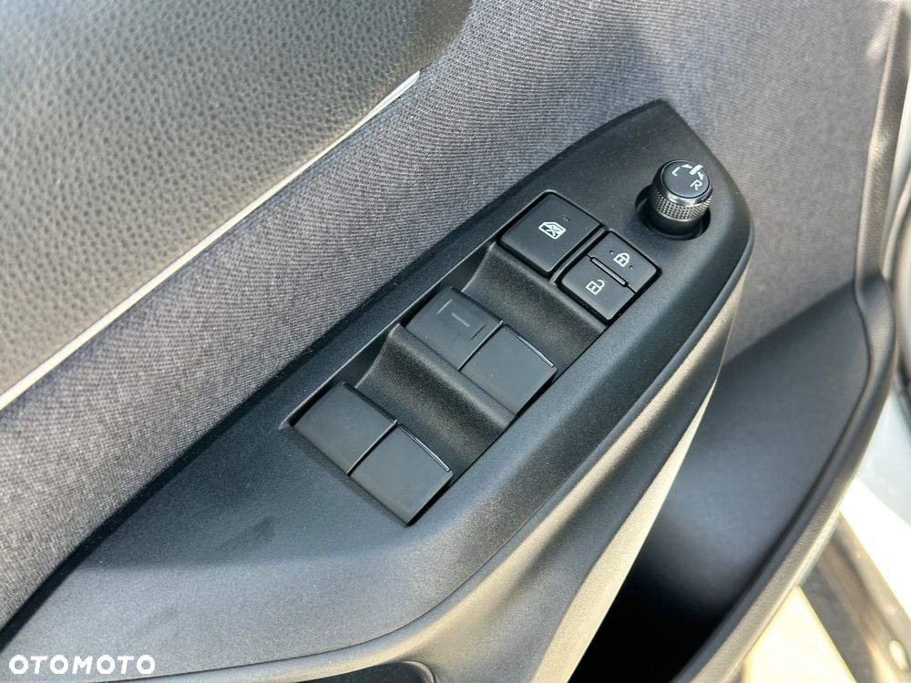 Toyota Yaris Cross - 13
