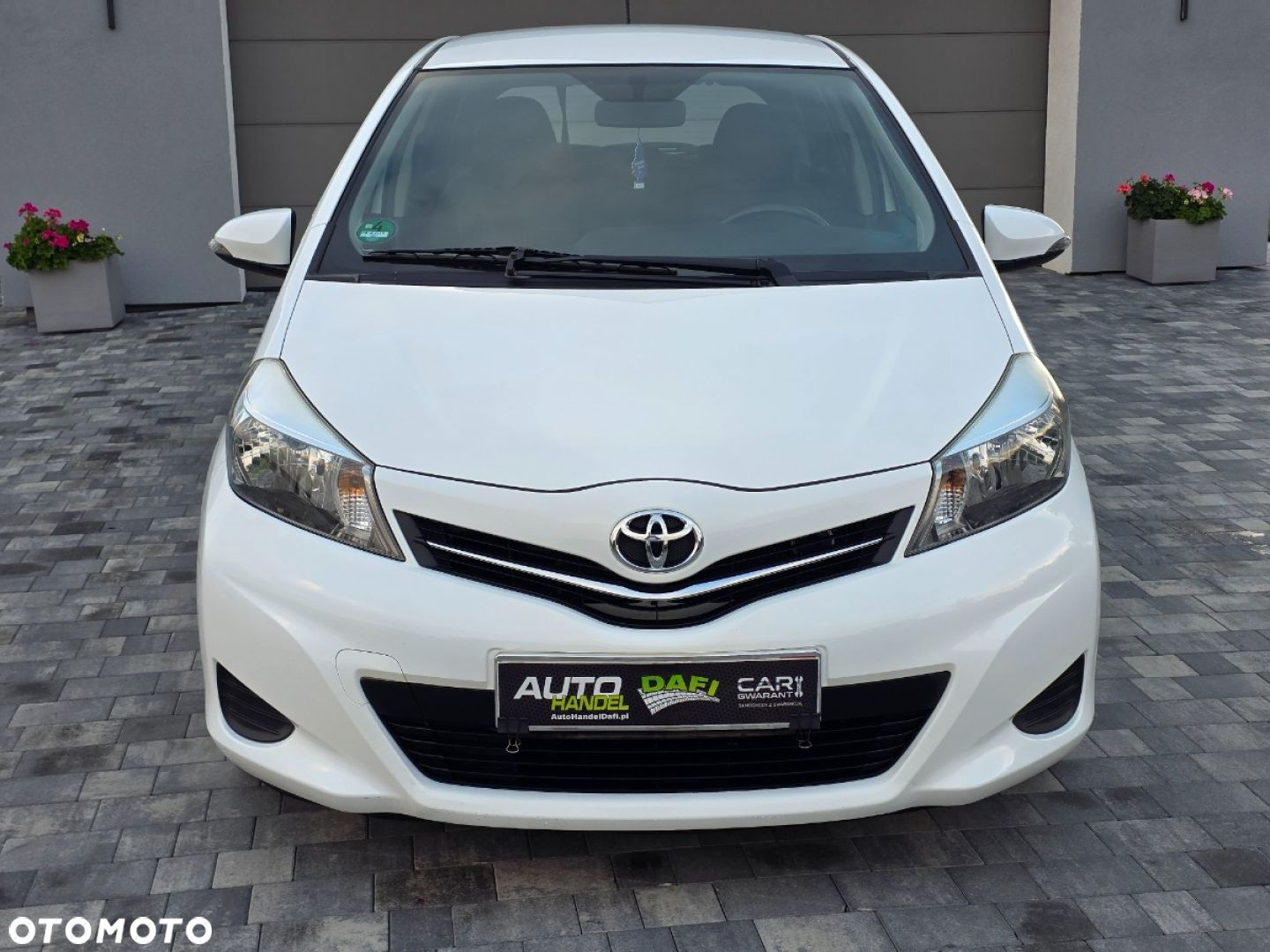 Toyota Yaris - 8