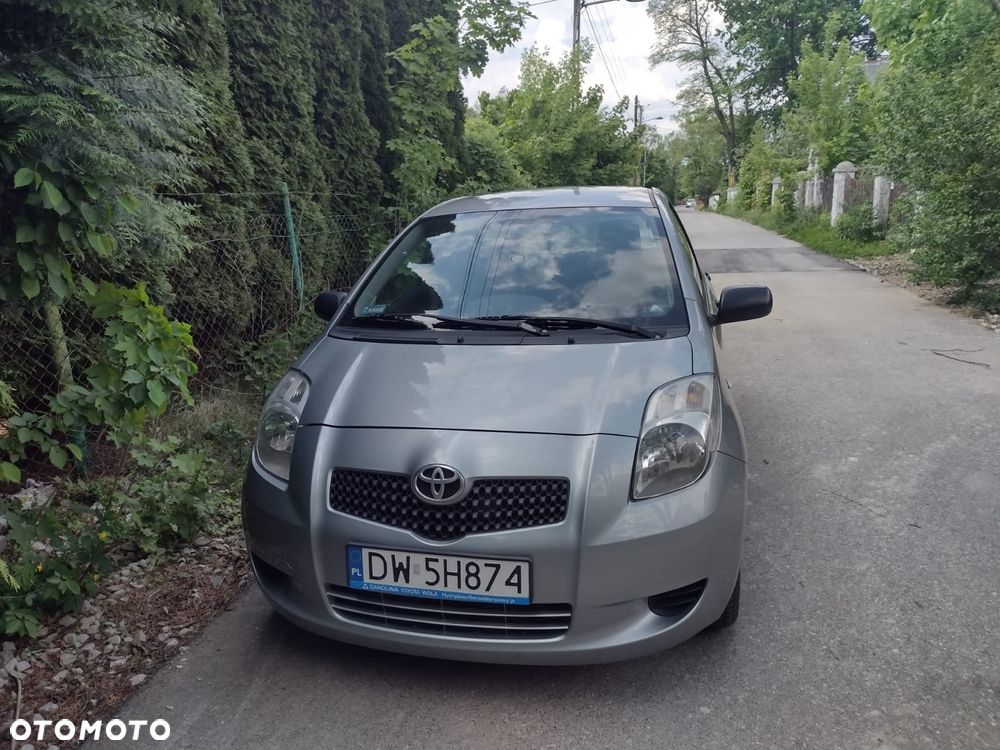 Toyota Yaris 1.0 Luna - 1