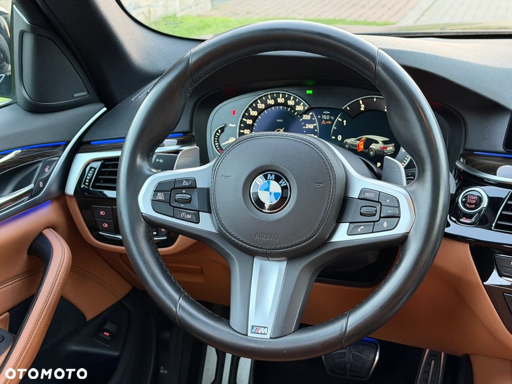 BMW Seria 5 520d M Sport Edition - 22
