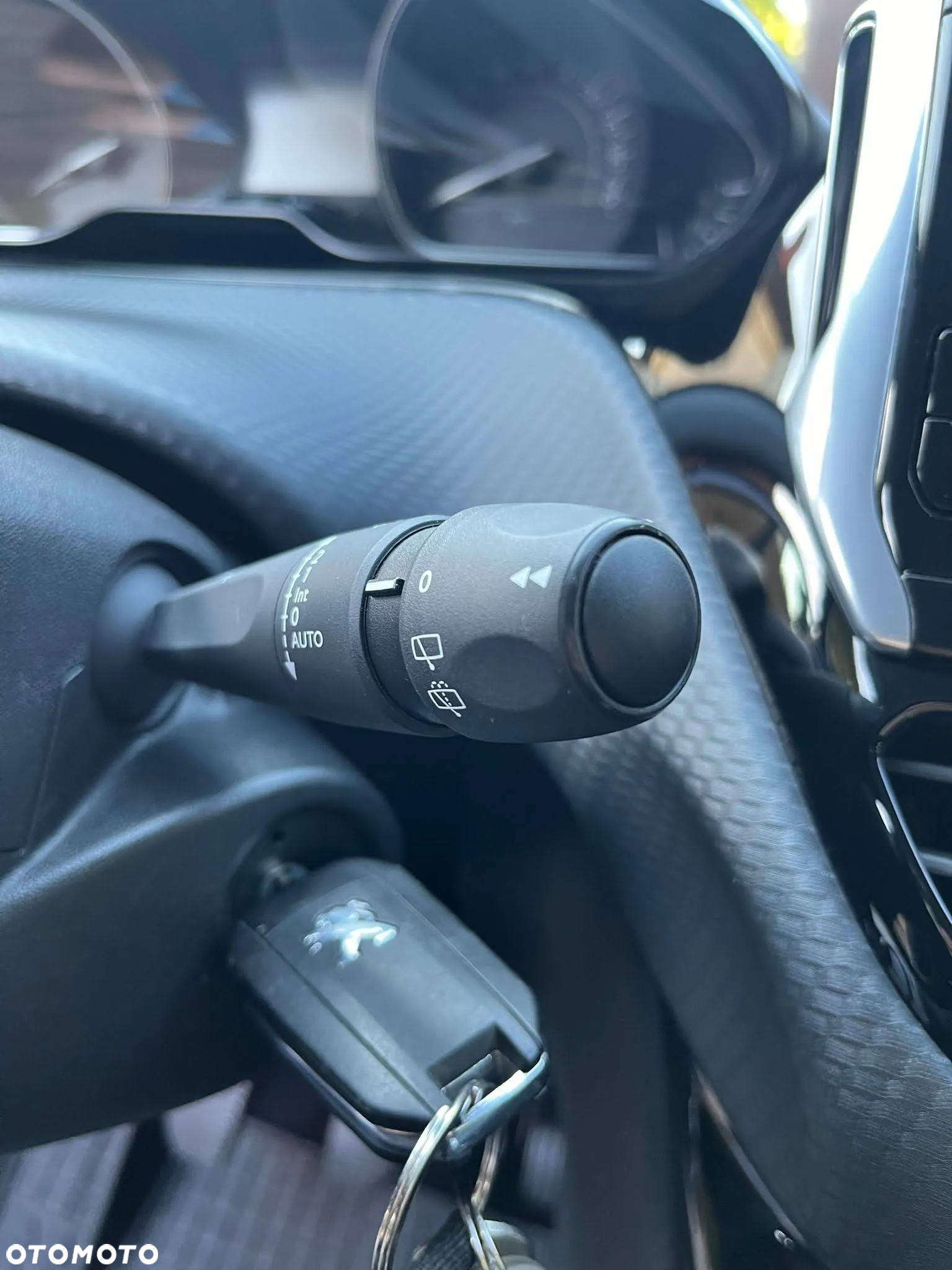 Peugeot 2008 PureTech 130 Allure Pack - 19