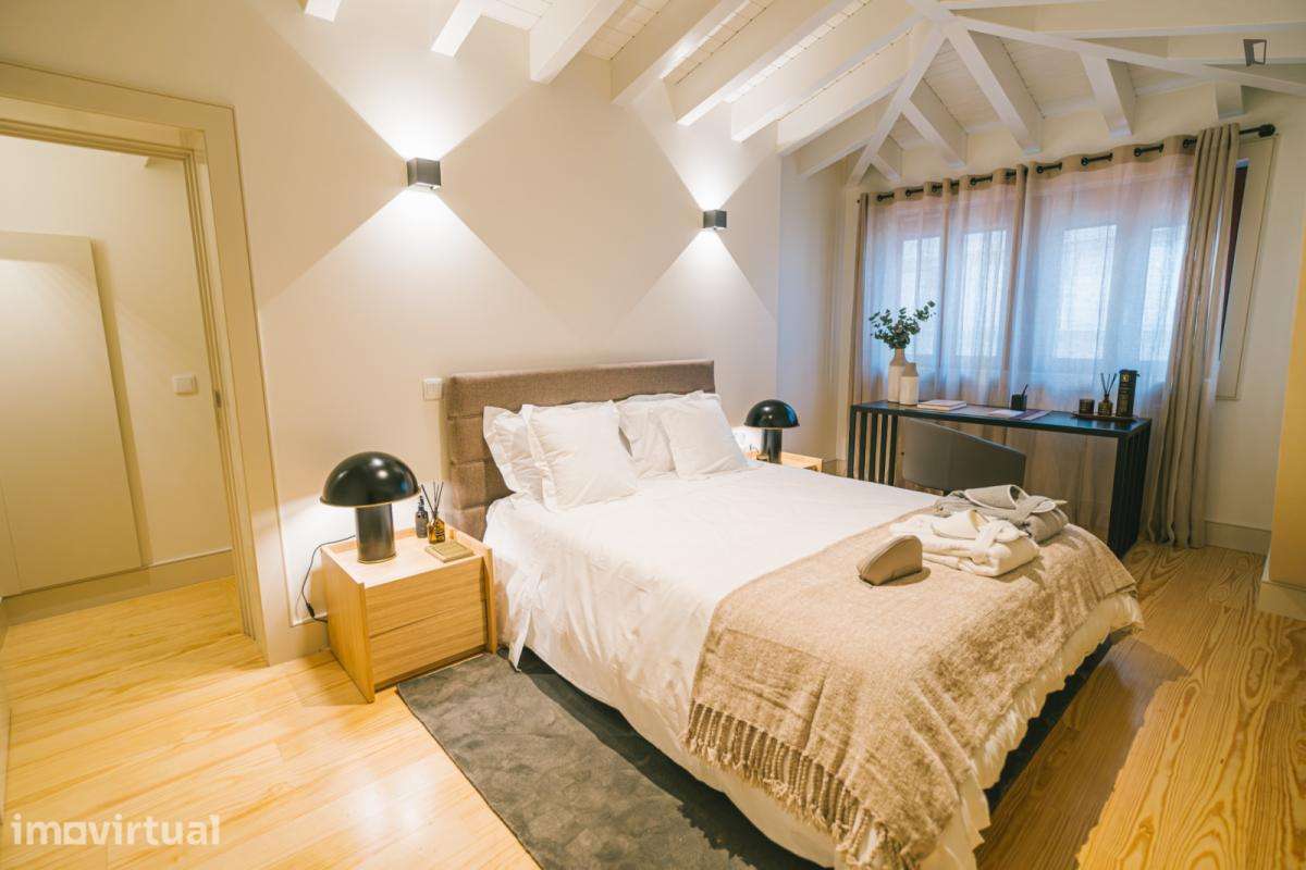 Apartamento com 1 quartos - localizado em Santo Ildefonso Porto - Grande imagem: 2/39