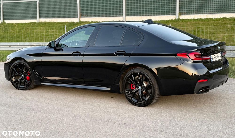 BMW Seria 5 M550i xDrive - 12
