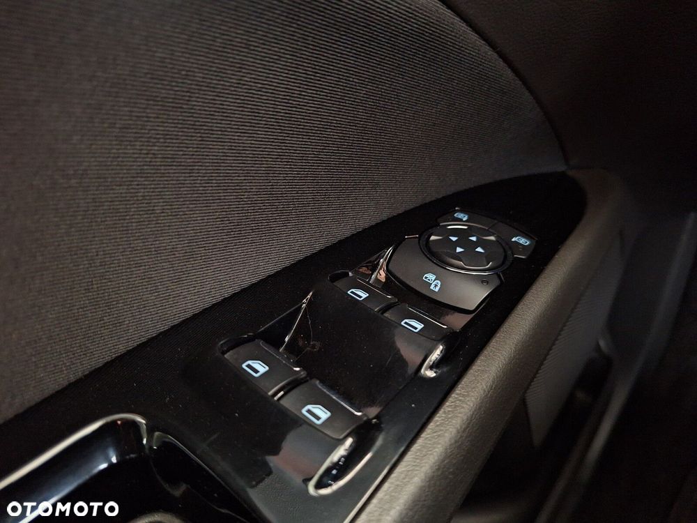 Ford Mondeo 2.0 EcoBlue Trend - 41